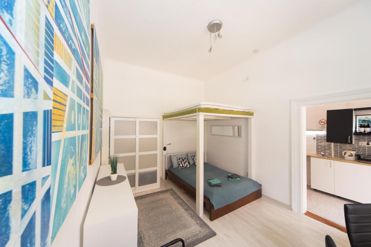 Cosy Studio Apartment With Airconditioner Budapesta Exterior foto